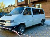 Volkswagen Caravelle 2001 года за 5 999 000 тг. в Уральск – фото 3