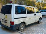 Volkswagen Caravelle 2001 года за 5 999 000 тг. в Уральск – фото 4