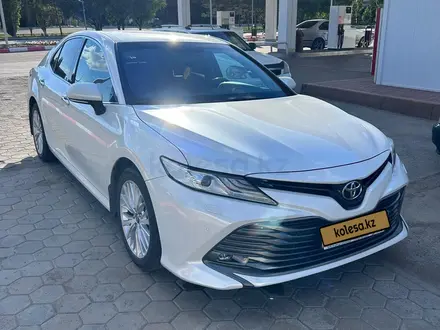 Toyota Camry 2019 года за 14 500 000 тг. в Астана – фото 3