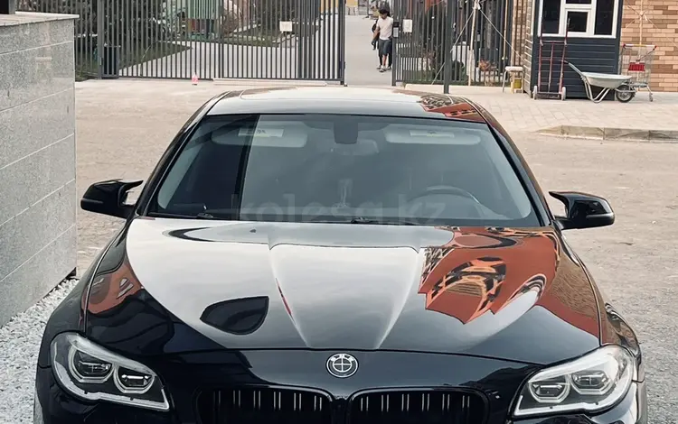 BMW 528 2014 года за 9 630 000 тг. в Алматы
