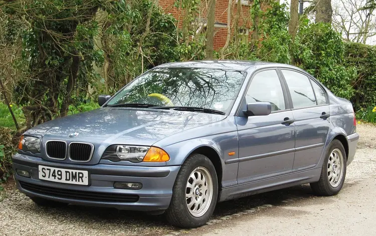 BMW 318 1999 годаүшін10 000 тг. в Актобе