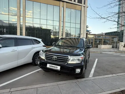 Toyota Land Cruiser 2013 года за 24 000 000 тг. в Астана