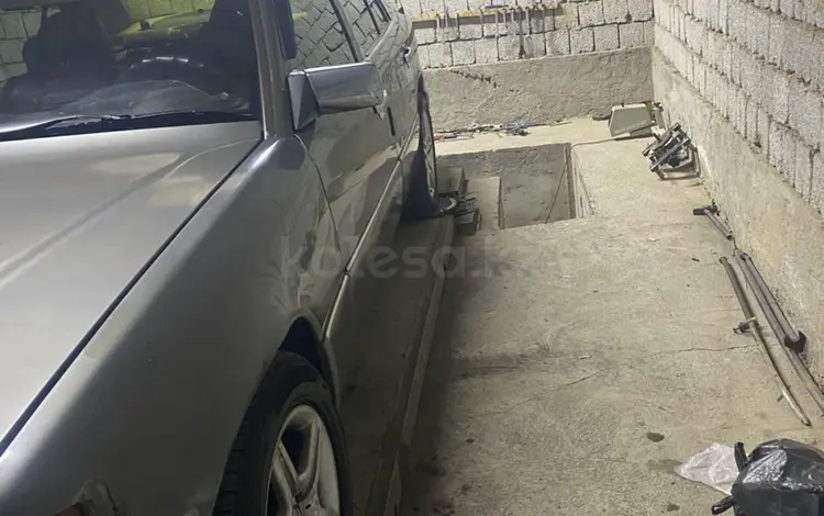 Mercedes-Benz E 220 1994 года за 1 500 000 тг. в Сарыагаш