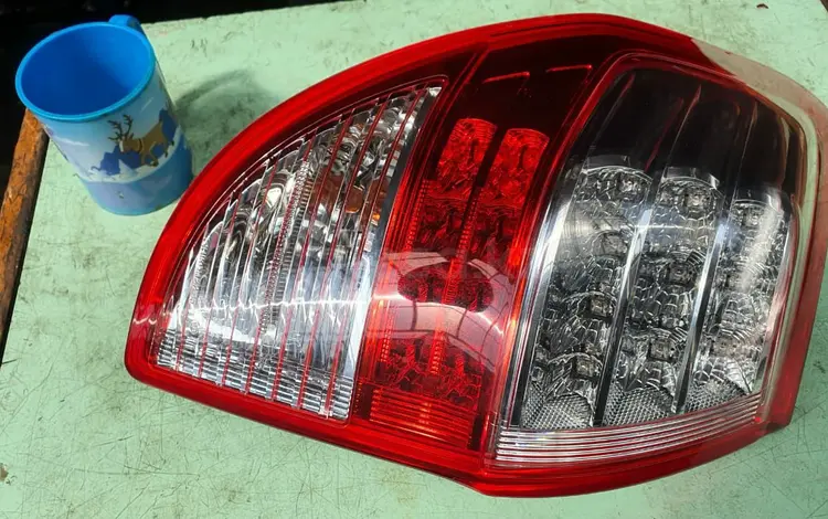 Задние фонарь левое сторона за 45 000 тг. в Алматы