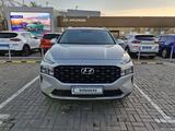 Hyundai Santa Fe 2022 годаfor16 000 000 тг. в Астана