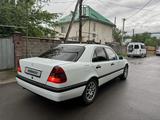 Mercedes-Benz C 180 1997 года за 2 200 000 тг. в Алматы – фото 2