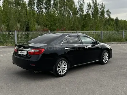 Toyota Camry 2014 года за 9 000 000 тг. в Шымкент – фото 3