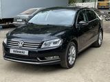 Volkswagen Passat 2014 года за 5 300 000 тг. в Алматы – фото 2