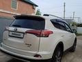 Toyota RAV4 2016 года за 9 999 990 тг. в Уральск – фото 4