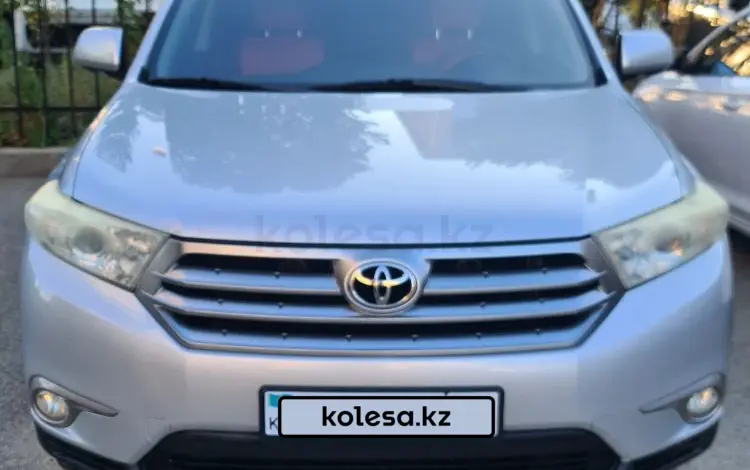 Toyota Highlander 2012 годаүшін11 000 000 тг. в Актобе