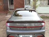 Hyundai Sonata 2022 годаүшін13 500 000 тг. в Шу – фото 2