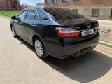 Toyota Camry 2015 года за 13 800 000 тг. в Уральск – фото 3