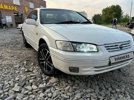 Toyota Camry Gracia 1999 года за 3 700 000 тг. в Усть-Каменогорск – фото 3