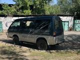 Mitsubishi Delica 1994 годаfor1 900 000 тг. в Алматы – фото 2