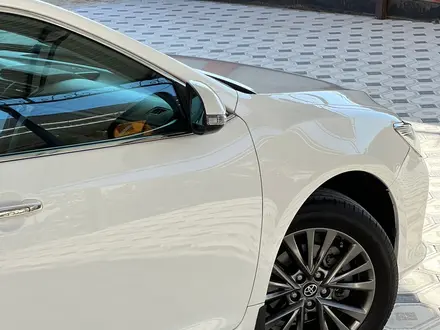 Toyota Camry 2015 года за 11 800 000 тг. в Актау – фото 3