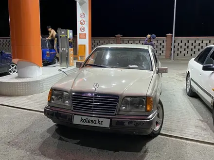 Mercedes-Benz E 230 1990 года за 900 000 тг. в Казалинск – фото 7