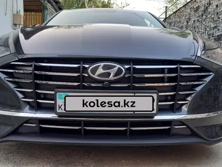 Hyundai Sonata 2021 года за 13 300 000 тг. в Алматы – фото 6