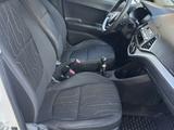 Kia Picanto 2014 года за 2 200 000 тг. в Актобе – фото 2