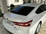 Toyota Avalon 2013 года за 11 000 000 тг. в Алматы – фото 2