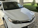 Toyota Avalon 2013 года за 11 000 000 тг. в Алматы