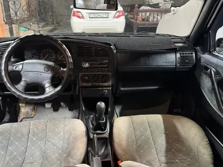Volkswagen Passat 1995 года за 1 800 000 тг. в Шымкент – фото 7