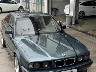 BMW 525