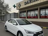 Hyundai Elantra 2019 годаүшін7 200 000 тг. в Алматы