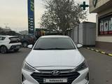 Hyundai Elantra 2019 годаүшін7 200 000 тг. в Алматы – фото 2