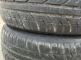 Зимние покрышки 195/65 R15 2 штукиfor30 000 тг. в Атырау