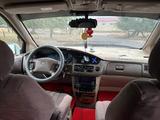Toyota Sienna 2001 года за 4 100 000 тг. в Актобе – фото 2