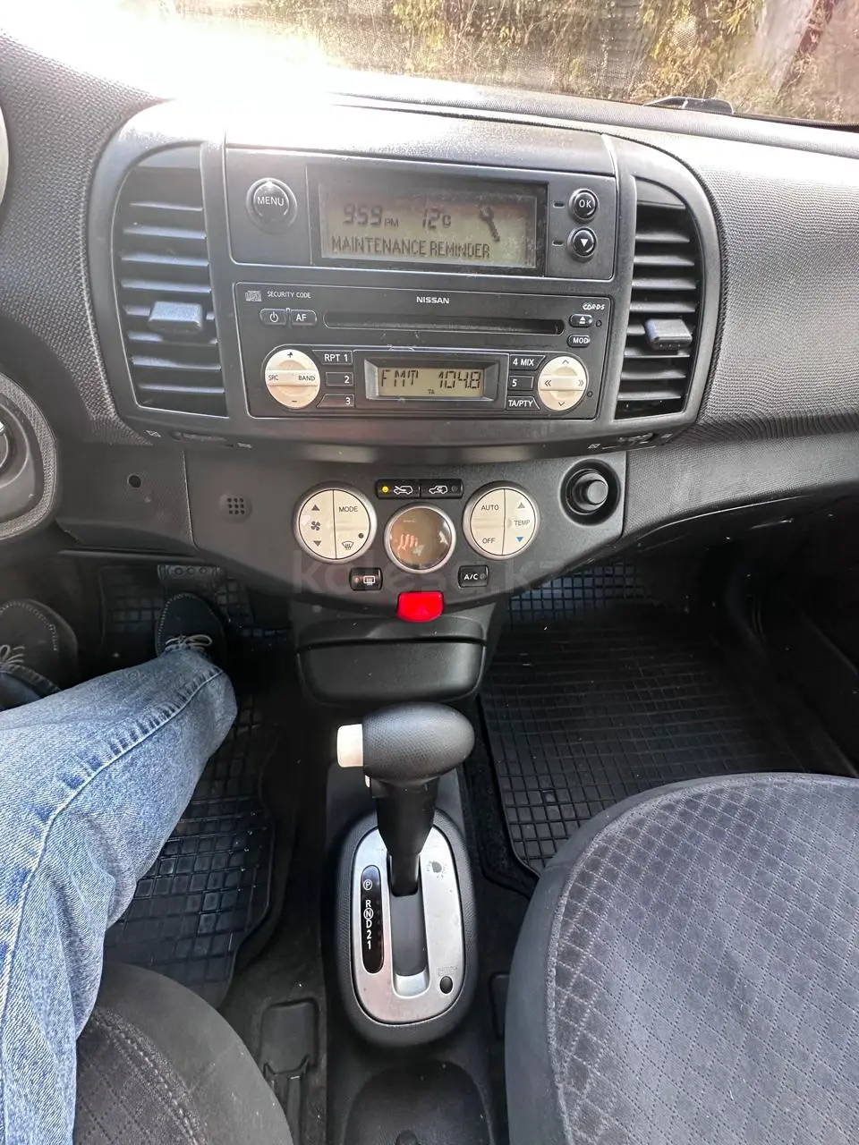Nissan March, 2004