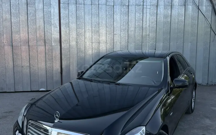 Mercedes-Benz E 200 2010 года за 8 000 000 тг. в Алматы