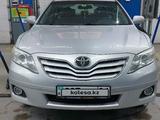 Toyota Camry 2011 года за 7 800 000 тг. в Актобе