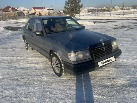 Mercedes-Benz E 230 1989 года за 1 200 000 тг. в Алматы