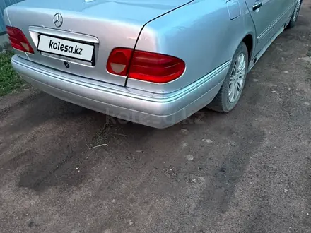 Mercedes-Benz E 280 1996 года за 3 000 000 тг. в Мерке – фото 3