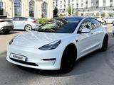 Tesla Model 3 2022 года за 10 700 000 тг. в Астана – фото 3