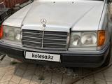 Mercedes-Benz E 260 1990 года за 800 000 тг. в Семей