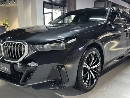 BMW 530 XDrive 2025 года за 49 900 000 тг. в Костанай