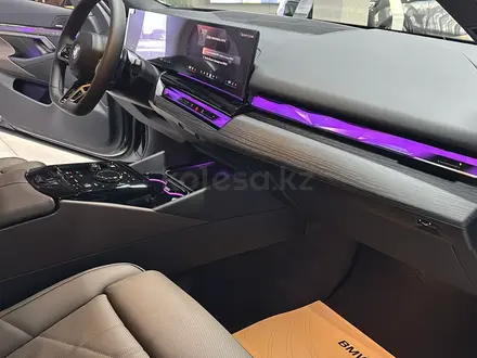 BMW 530 XDrive 2025 года за 49 900 000 тг. в Костанай – фото 11