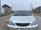 Toyota Camry 2003 года за 3 200 000 тг. в Шымкент – фото 2