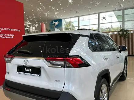 Toyota RAV4 2023 года за 23 450 000 тг. в Аркалык – фото 5