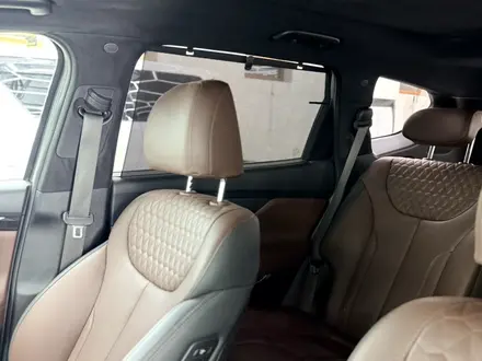 Hyundai Santa Fe 2020 года за 12 800 000 тг. в Алматы – фото 29