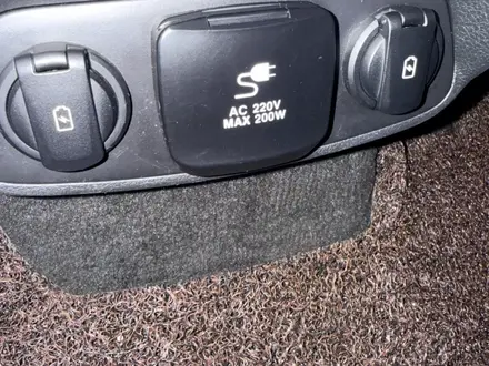 Hyundai Santa Fe 2020 года за 12 800 000 тг. в Алматы – фото 27