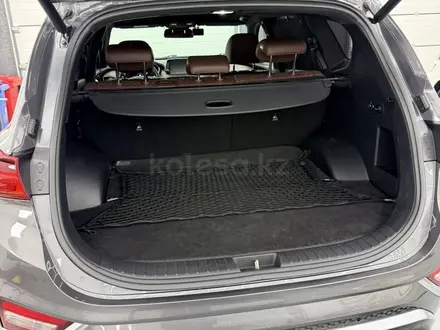 Hyundai Santa Fe 2020 года за 12 800 000 тг. в Алматы – фото 38