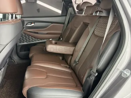 Hyundai Santa Fe 2020 года за 12 800 000 тг. в Алматы – фото 8