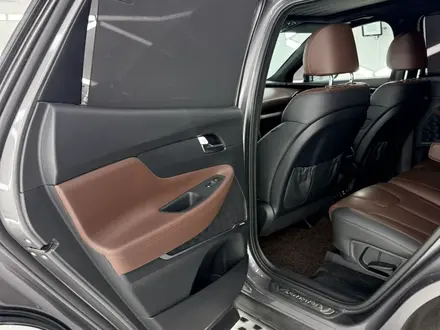 Hyundai Santa Fe 2020 года за 12 800 000 тг. в Алматы – фото 9