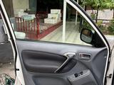 Toyota RAV4 2001 года за 4 500 000 тг. в Алматы – фото 2