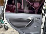 Toyota RAV4 2001 года за 4 500 000 тг. в Алматы – фото 4