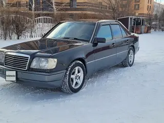 Mercedes-Benz E 320