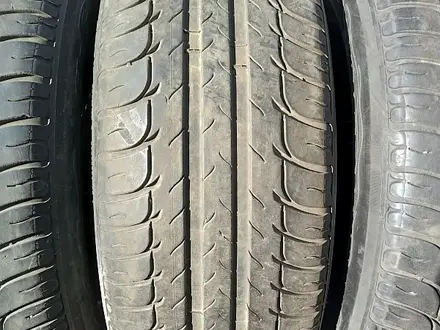 Шины 215/60 R16 — "BFGoodrich g-Grip" (Польша), летние. Три шины за 85 000 тг. в Астана – фото 4